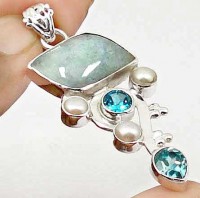 Pingente de Prata com Água Marinha, Topázios e Pérolas